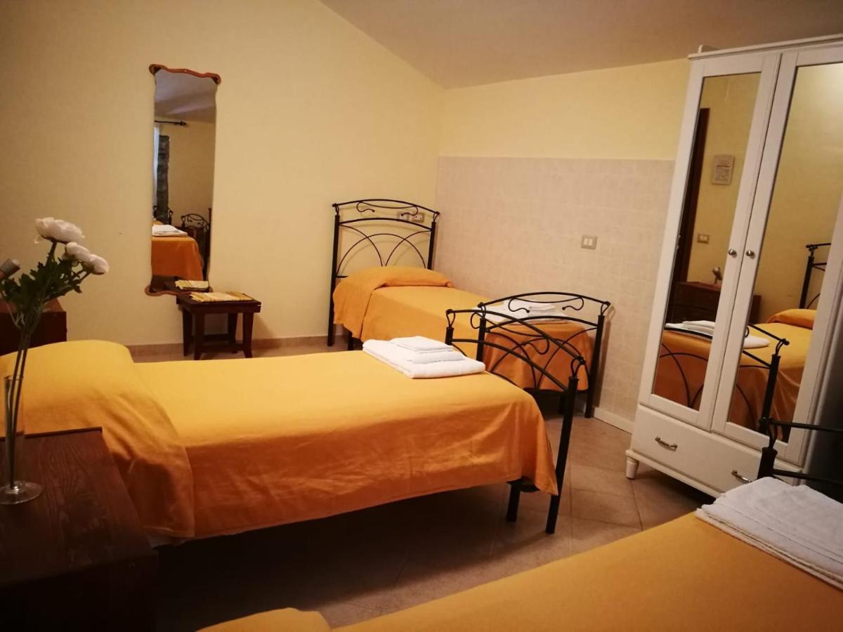 La Rosa Del Barone Bed and Breakfast Cancellara Exteriör bild